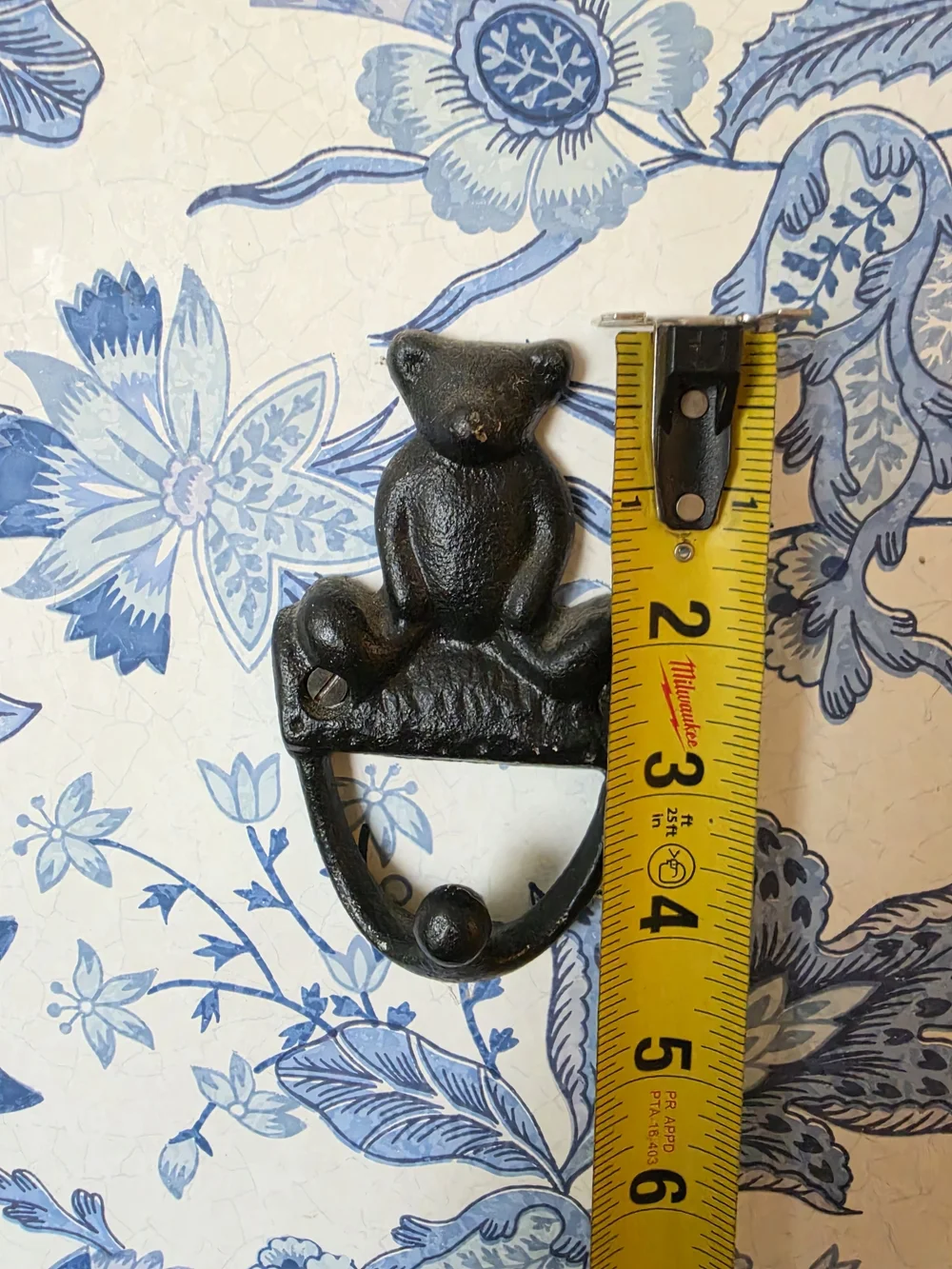 Cast Iron Bear Wall Hooks - Black - Unbranded - Set of 2